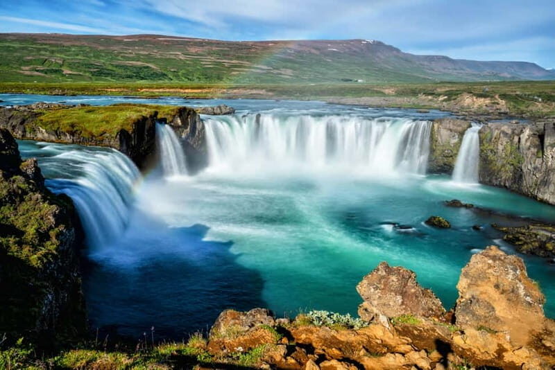 From Akureyri Port: Diamond Circle Guided Day Trip w/ Lunch - Key Points