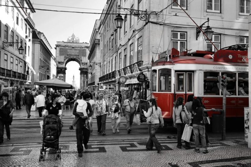 From Algarve: Lisbon City Tour with Shopping - An In-Depth Look at the Lisbon Day Trip from the Algarve