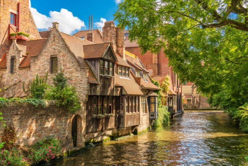 From Amsterdam: Day Trip to Bruges in Spanish - A Closer Look at the Day Trip Experience