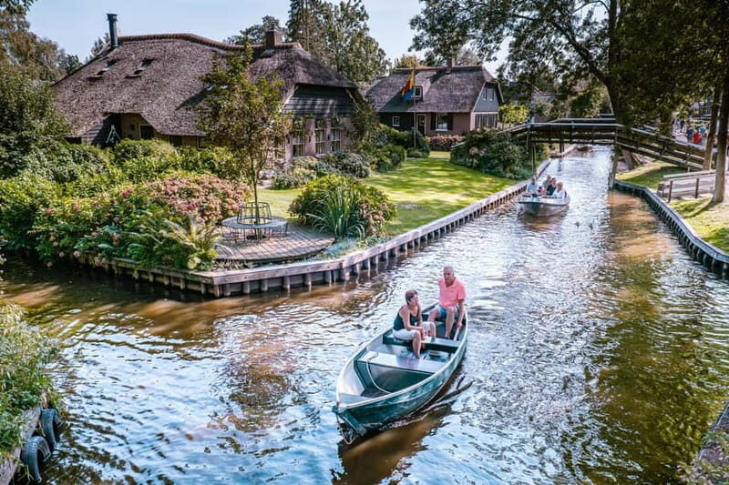 From Amsterdam: Explore Giethoorn Private Guided Tour by Car - Exploring Giethoorn: A Detailed Look