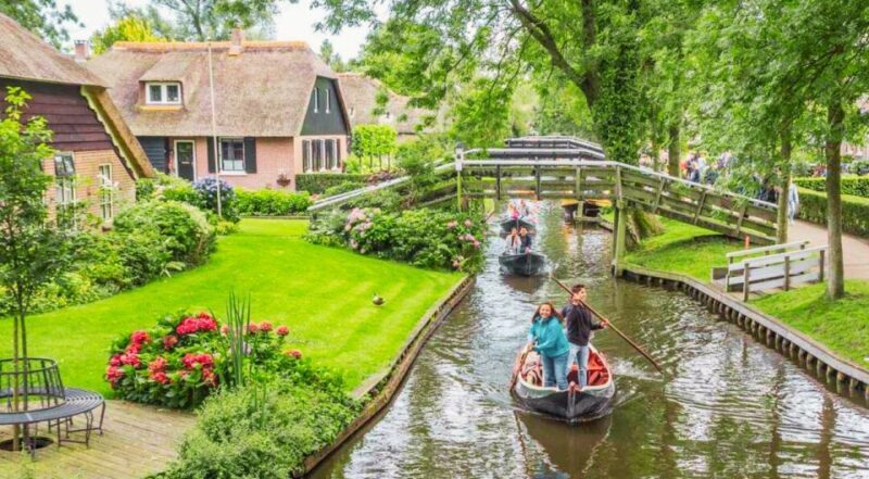 From Amsterdam: Giethoorn Guided Day Trip with Canal Cruise - A Deep Dive Into the Tour Experience