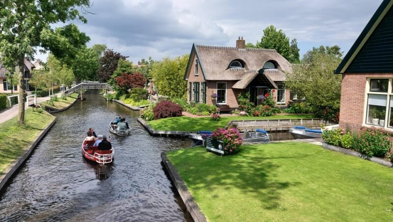 From Amsterdam: Giethoorn Small Group Tour with Boat Ride - A Deep Dive into the Giethoorn Experience