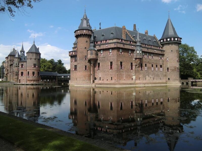 From Amsterdam: Muiderslot and De Haar Castle Tour - Who Should Consider This Tour?
