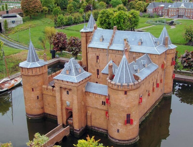 From Amsterdam: Muiderslot and De Haar Castle Tour - Frequently Asked Questions