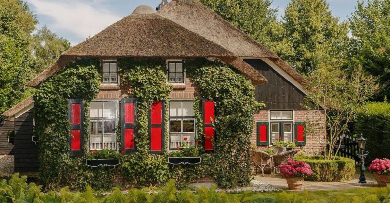 From Amsterdam: Private Day Trip to Giethoorn and Lelystad - Who Should Consider This Tour?