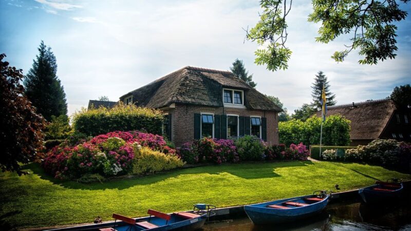 From Amsterdam: Private Sightseeing Tour to Giethoorn - Why This Tour Offers Good Value