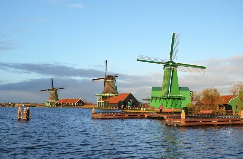 From Amsterdam: Zaanse Schans Windmills Guided Tour Half Day - Key Points