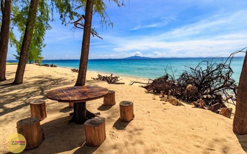 From Ao Nang: Phi Phi Islands Day Tour by Boat with Lunch - Exploring the Phi Phi Islands from Ao Nang: A Full Review