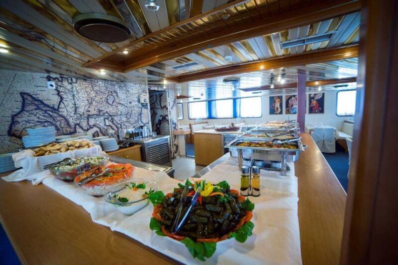 From Athens: Day Cruise to Hydra, Poros & Aegina with Lunch - Lunch and Onboard Entertainment