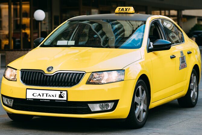 From Athens Intl. Airport to Athens centre - Why Choose a Private Airport Transfer in Athens?