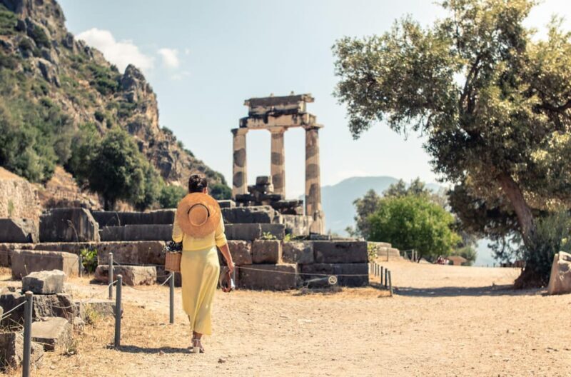 From Athens: Private Delphi and Thermopylae Guided Day Trip - Exploring the Highlights: Delphi and Thermopylae in Depth