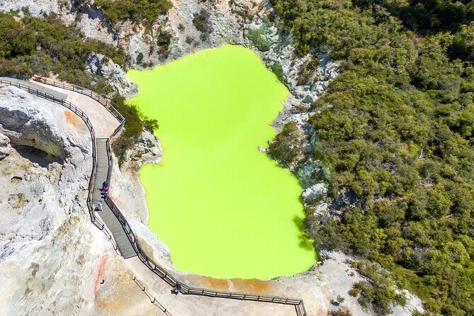 From Auckand: Wai-O-Tapu and Polynesian Spa Rotorua Day Tour - FAQs