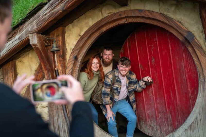 From Auckland: Hobbiton Private Transfers with Group Tour - A Detailed Look at the Hobbiton Private Group Tour