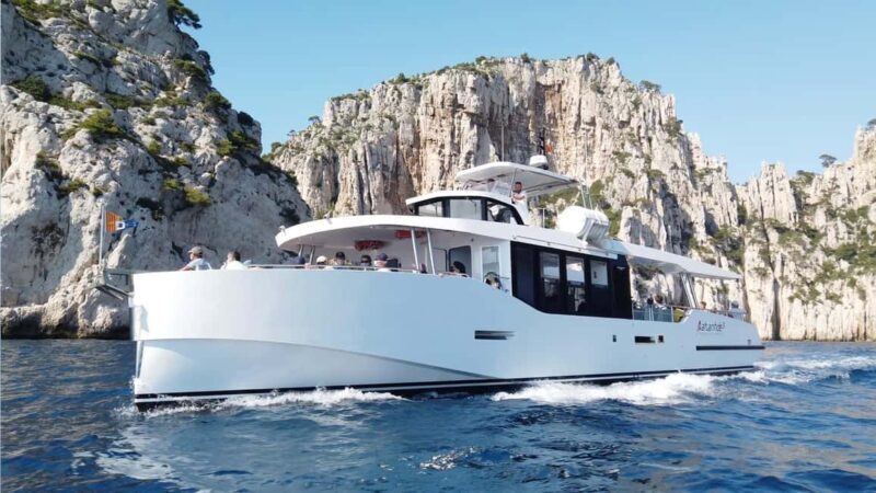 From Bandol: Visit the 7 calanques of Cassis & Marseille (2.5 hours at sea) - FAQ