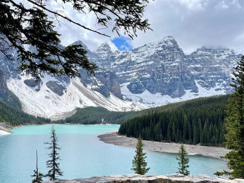 From Banff: Moraine Lake and Lake Louise Half Day Tour - FAQ