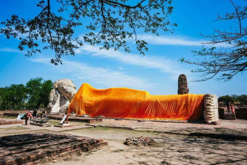 From Bangkok: Ayutthaya Temples Guided Tour with Lunch - Final Stop: Wat Charoen Wattanaram