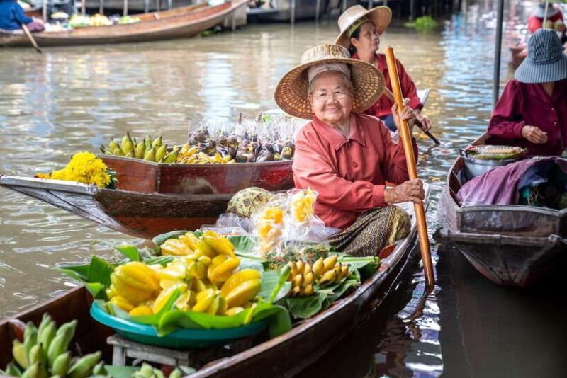 From Bangkok: Railway & Damnoen Saduak Floating Market Tour - The Itinerary in Detail