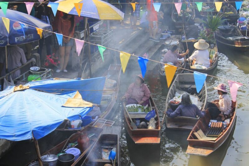 From Bangkok: Thaka Floating Market - Introduction: A Day at the Thaka Floating Market