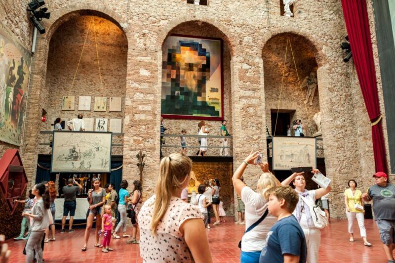 From Barcelona: Girona Guided Tour & Dalí Museum in Figueres - Key Points