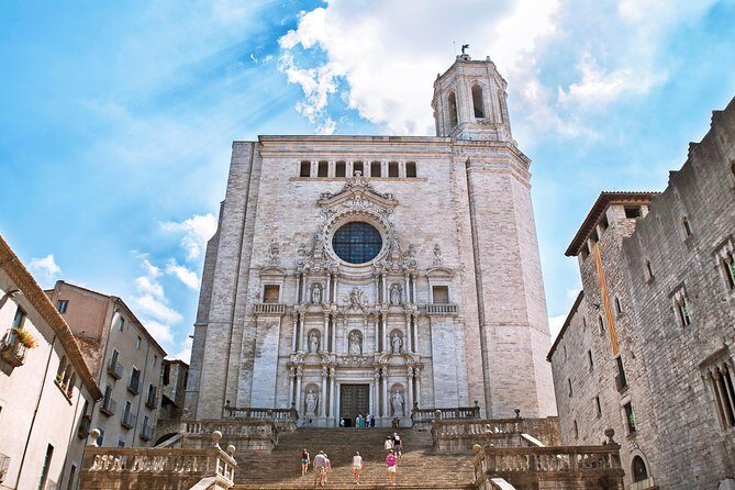 From Barcelona: Private Girona and Figueres with Dali Museum Tour - A Full-Day Journey Through Medieval Girona and Surreal Dalí