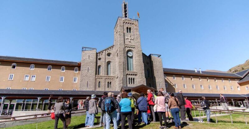 From Barcelona: Pyrenees Mountains Day Tour - Climbing into the Mountains: Queralbs Village