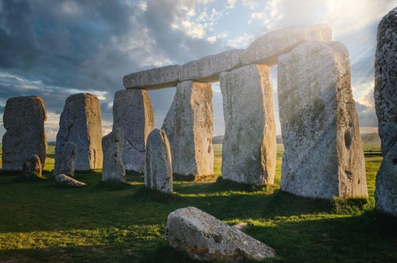 From Bath: Private Stonehenge and Salisbury Tour with Pickup - An In-Depth Look at the Private Stonehenge and Salisbury Tour from Bath