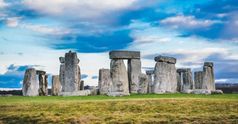 From Bath: Stonehenge & the Cotswolds Day Tour with Entry - Exploring the Itinerary: A Deep Dive into Each Stop