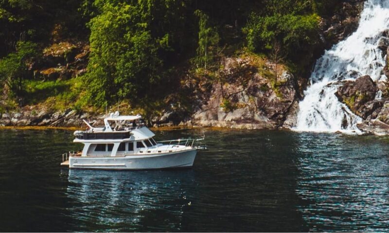 From Bergen: Private Mostraumen Fjord Cruise - Up Close with Waterfalls and Wildlife