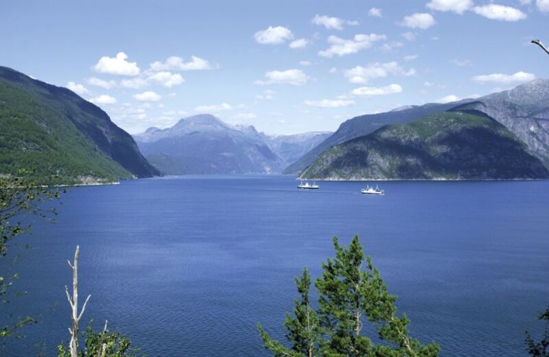 From Bergen: Private Trip to Hardangerfjord - Experience Norway’s Majestic Hardangerfjord on a Private Day Trip from Bergen