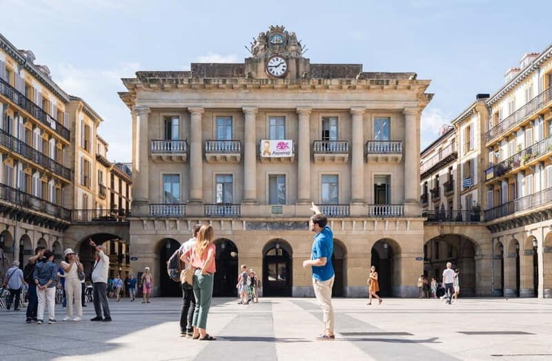From Biarritz: San Sebastian, Bilbao & Guggenheim - Exploring the Day Step-by-Step