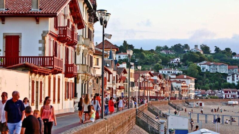 From Bilbao: Biarritz, Saint Jean de Luz, San Sebastian Tour - Saint Jean de Luz: An Authentic French Coastal Village