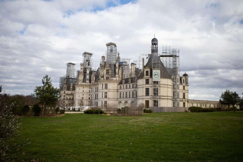 From Blois, Valley Castles: Premium Trip with Fine Dining - Discover the Loire Valley: Château de Chambord and Blois in a Day
