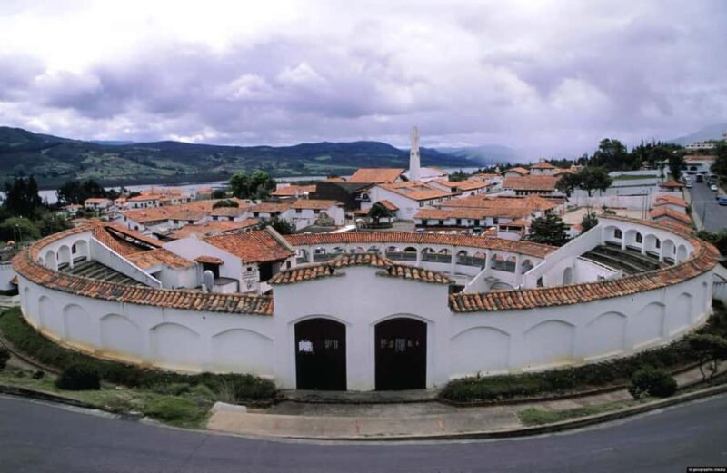 From Bogota: Explore the town of Guatavita, the lagoon and the "Casa Loca". - Practical Details: What You Need to Know