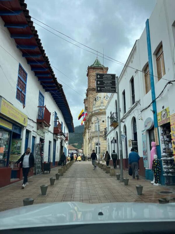 FROM BOGOTA: Salt Cathedral and Andrés Carne de Res Tour (Chía) - FAQ