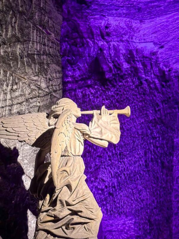 From Bogotá: Salt Cathedral and Lake Guatavita Day Tour - Key Points