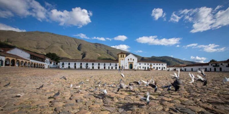 From Bogota: Tour to Villa de Leyva, Ráquira, Casa Terracota and Pozos Azules. - Key Points