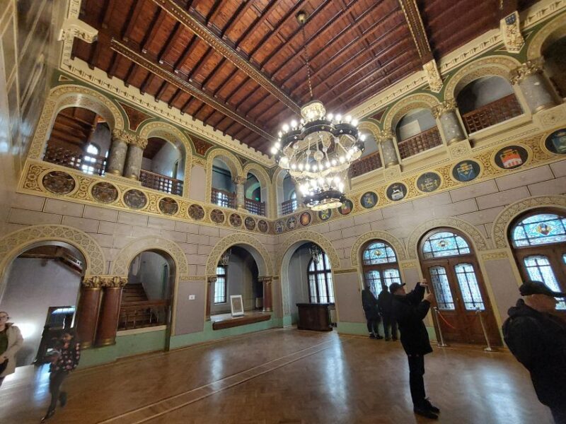 From Brasov: Peles Castle, Bran Castle & Cantacuzino Castle - FAQ