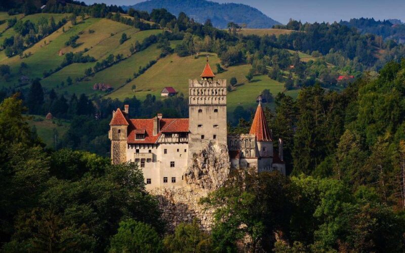 From Brasov: Tour of Castles and Surrounding Area - Sinaia Monastery – A Religious and Architectural Gem