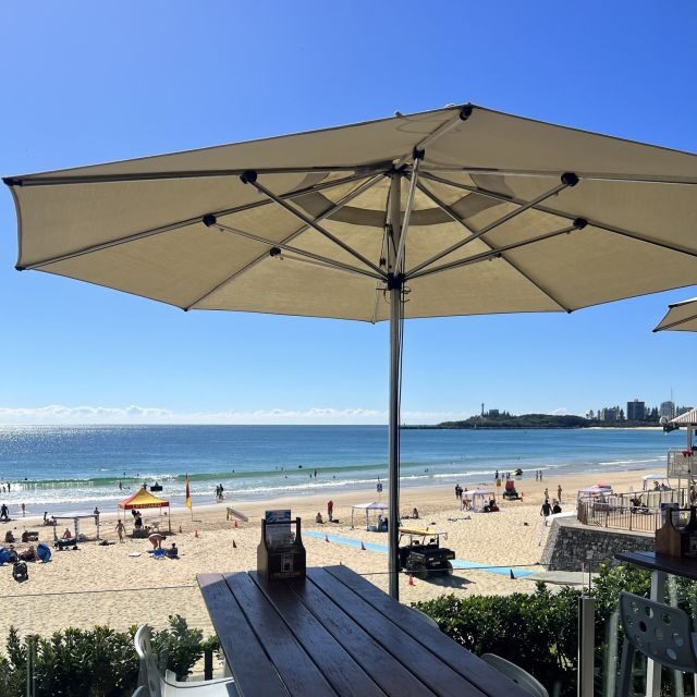 From Brisbane: Australia Zoo & Coastal Delights - Lunch and refreshments: Simple, fresh, regional