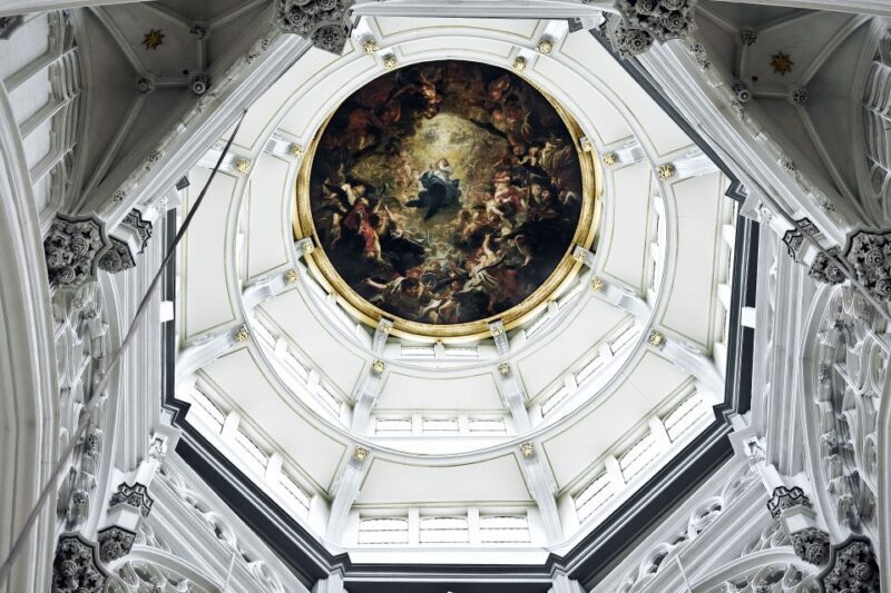 From Brussels: Guided Antwerp City Tour - The Guide Experience: Knowledge and Charm