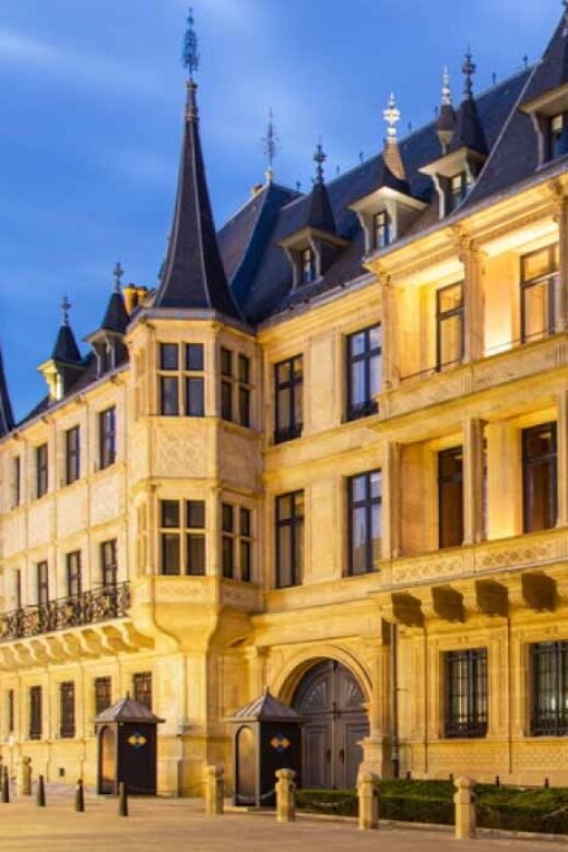 From Brussels: Luxembourg Tour with Dinant Visit - Key Points
