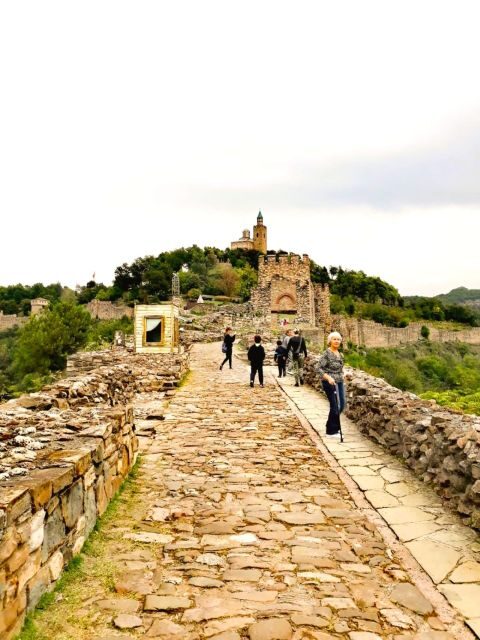 From Bucharest: Day Trip to Medieval Marvels of Bulgaria - Key Points