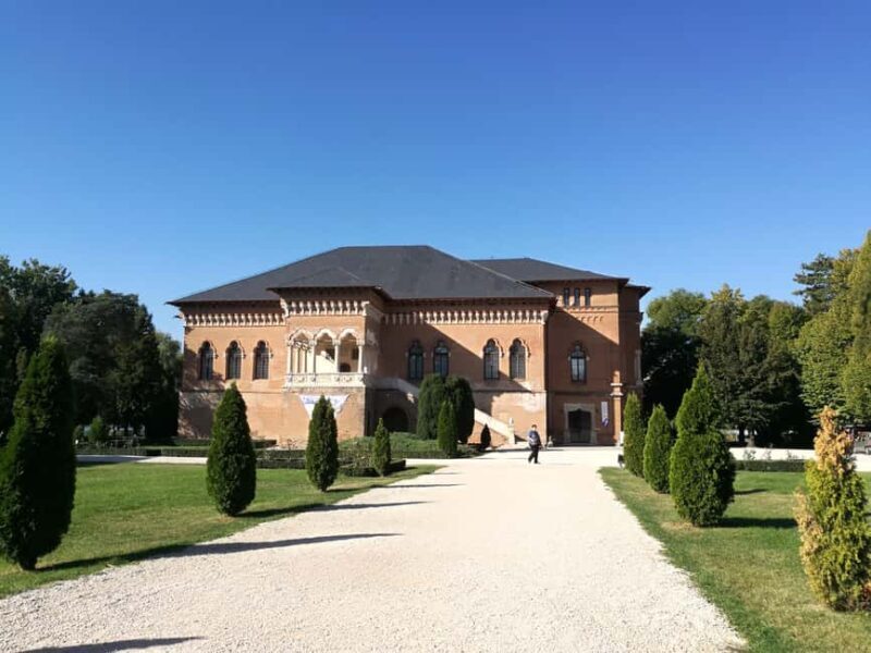 From Bucharest: Snagov Monastery & Mogosoaia Palace day tour - A Close Look at the Day Trip Experience