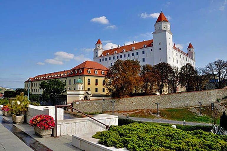 From Budapest: Bratislava Day Trip - Exploring Bratislava: What to Expect on the Tour