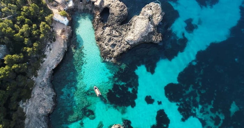 From Cala Figuera: Boat Tour to Cala Marmols & Caló de Moro - Why This Tour Works Well