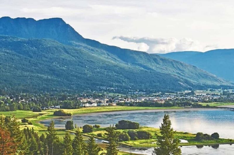 From Calgary: 2-Day Rocky Mountains and Salmon Run Tour - Key Points