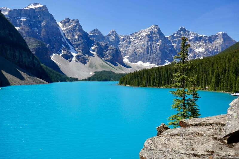 From Calgary: Moraine & Louise Lake, Banff & Falls Day Trip - Key Points