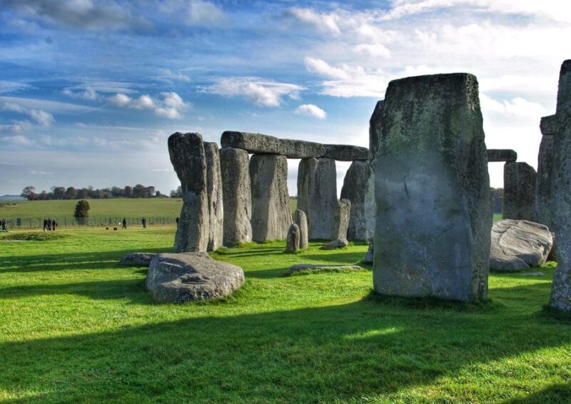 From Cambridge: Guided Day Tour to Bath and Stonehenge - Exploring the Highlights of the Tour