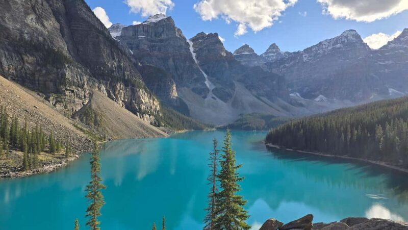 From Canmore/Banff:Moraine Lake & Lake Louise 1.5h per lake - The Scenic Journey and Whats Included