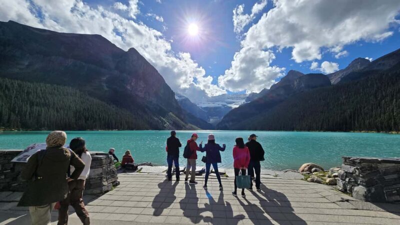 From Canmore/Banff:Moraine Lake & Lake Louise 1.5h per lake - What to Expect at Moraine Lake